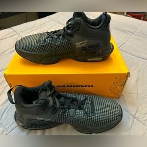 Nike , LeBron Witness 7 Basketball Shoes